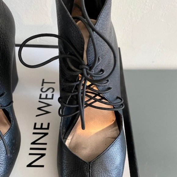 Nine West Peep toe lace up booties, Size Women's 7.5 - Picture 12 of 16
